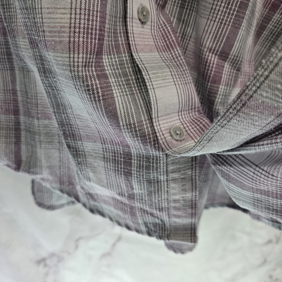 Travis Mathew Shirt Mens Medium Purple Gray Plaid Button Up Lightweight Long - Picture 12 of 14